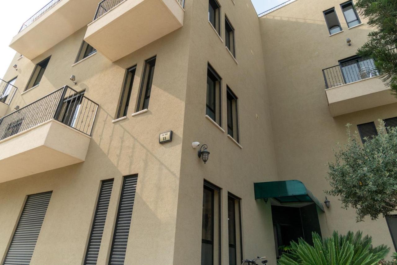 Nahal Oz 33 Aparthotel Bat Yam Exteriör bild