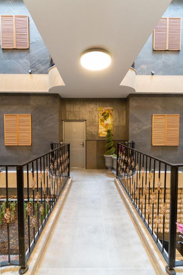 Nahal Oz 33 Aparthotel Bat Yam Exteriör bild