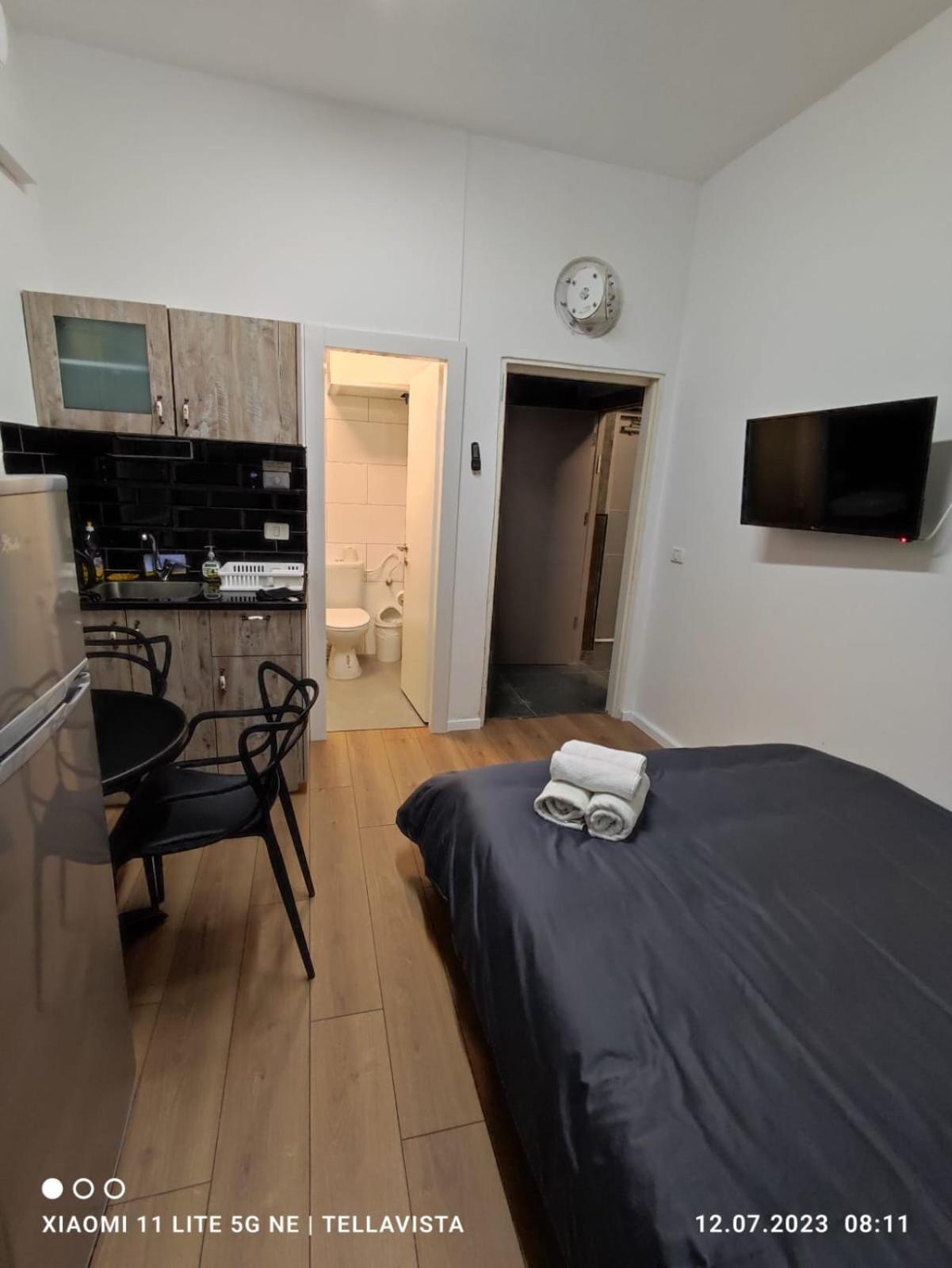 Nahal Oz 33 Aparthotel Bat Yam Exteriör bild